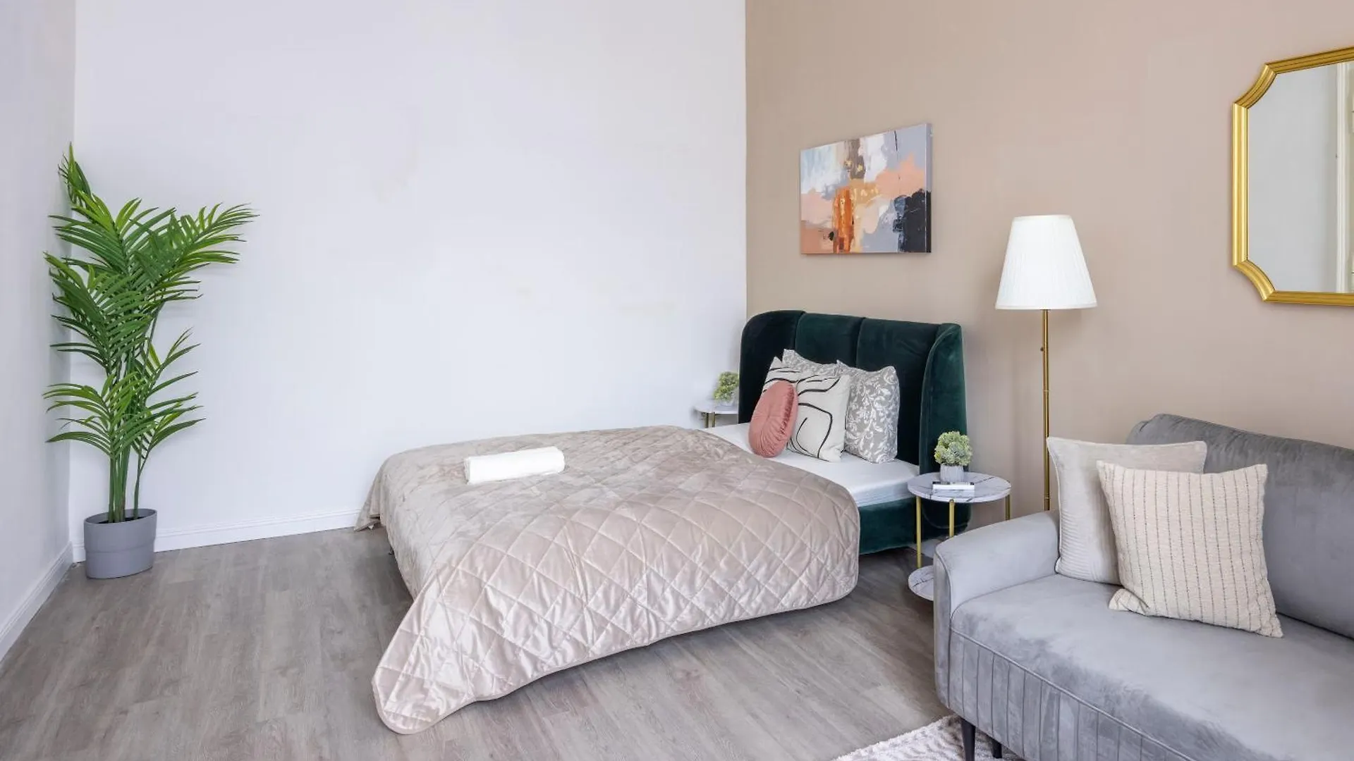 Spacious Vintage Apartment For 12Ppl Budapeszt